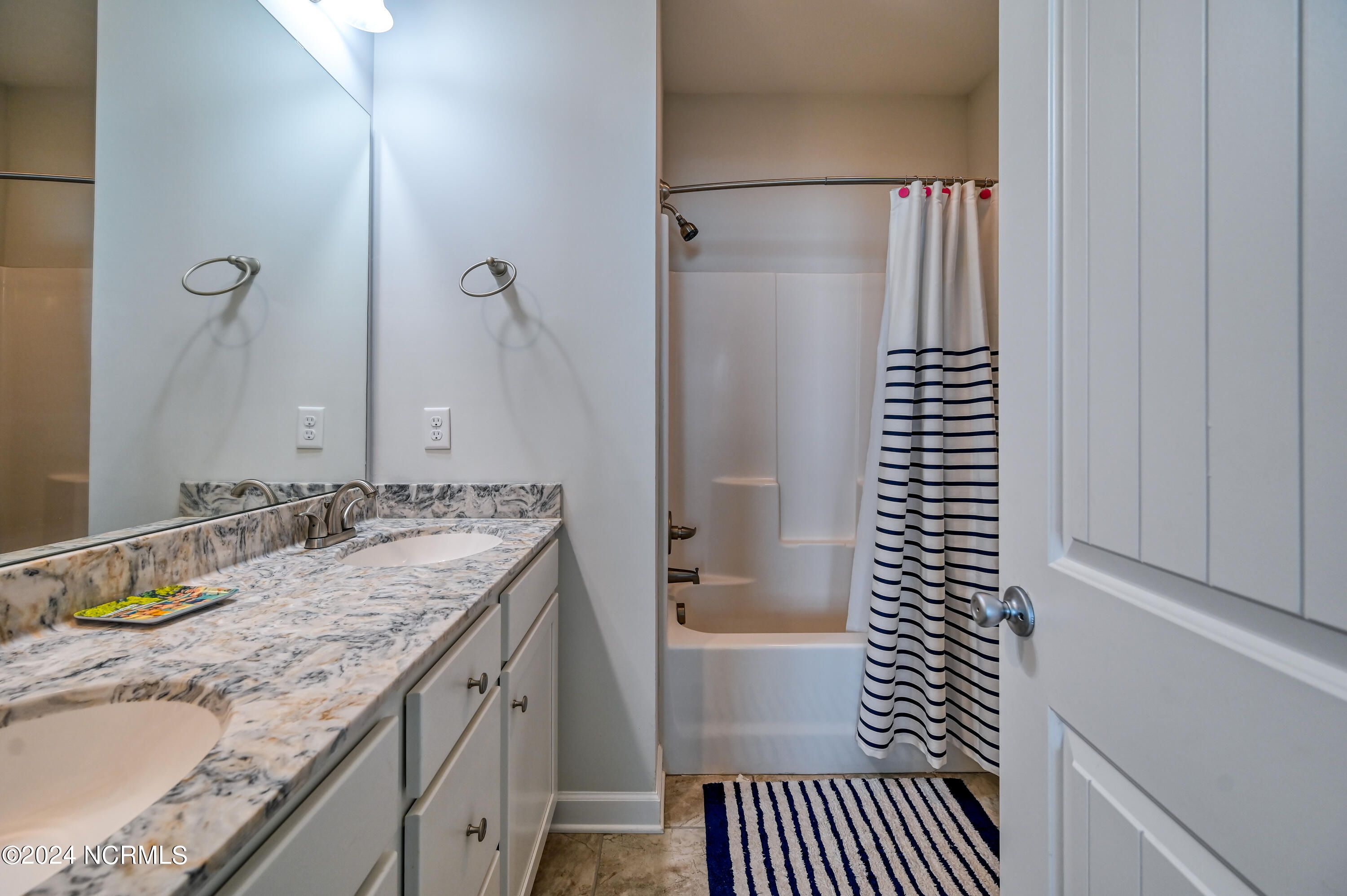 201 B Shell Road Surf City, NC 28445 - Photo 52 of 64 20240720-20240720-DSC_8760-2