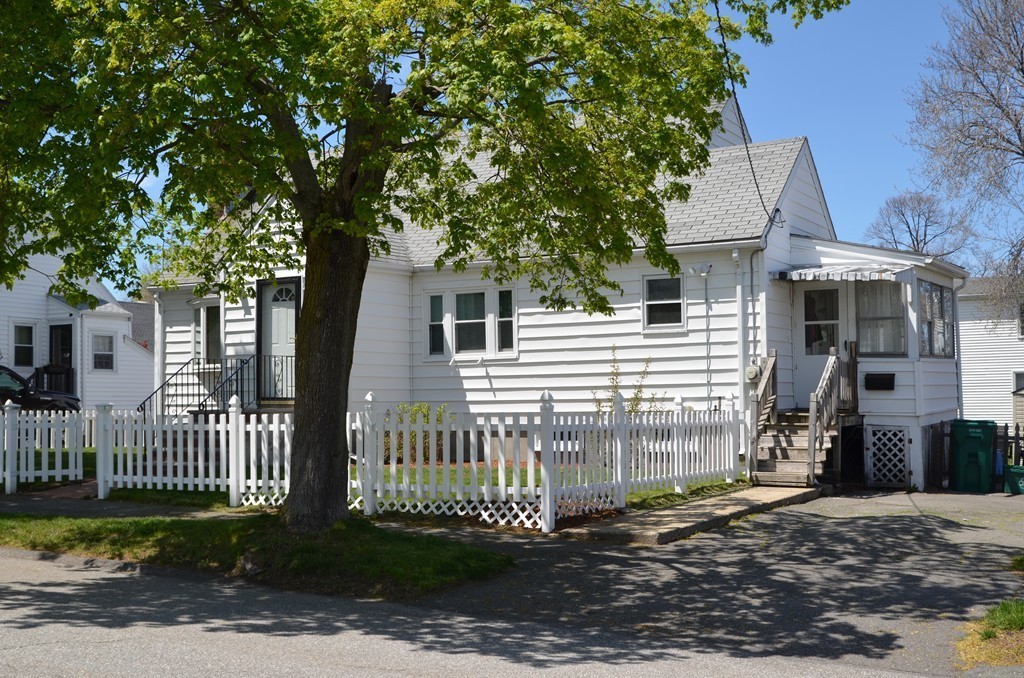 41 Moffett Road Lynn, MA 01905 - Photo 3 of 29 Gallery Image 3