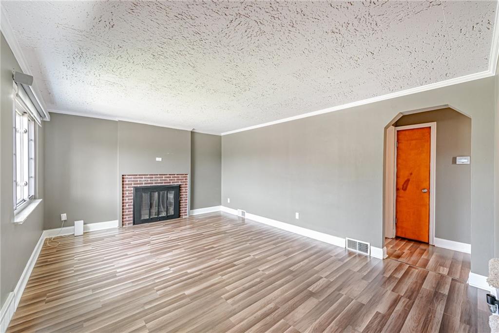 5411 Mifflin Road Pittsburgh, PA 15207 - Photo 7 of 36 Gallery Image 7