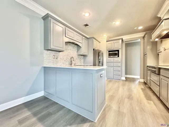 $2,800 | 11083 South Bayou View Drive, Gonzales, LA 70737