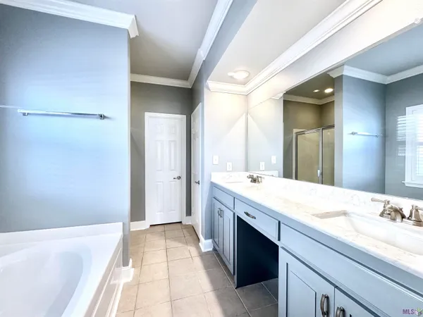 $3,000 | 11083 South Bayou View Drive, Gonzales, LA 70737