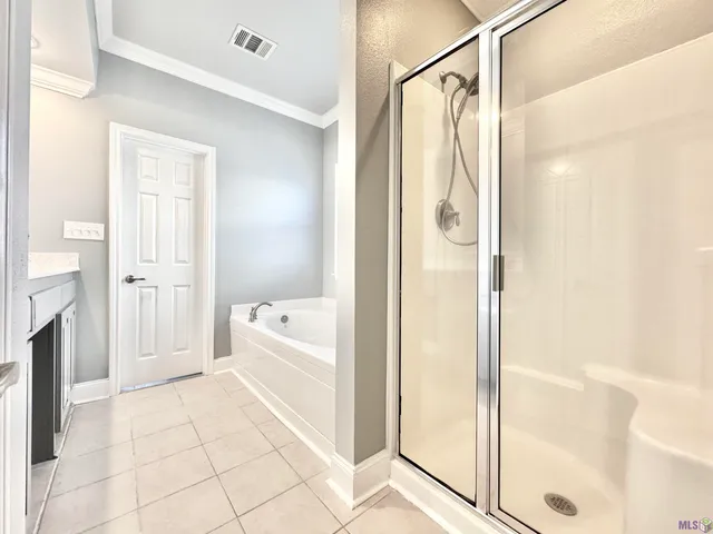 $2,800 | 11083 South Bayou View Drive, Gonzales, LA 70737