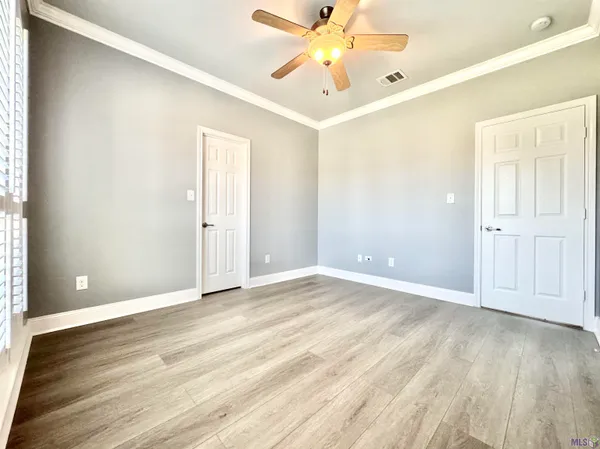 $3,000 | 11083 South Bayou View Drive, Gonzales, LA 70737