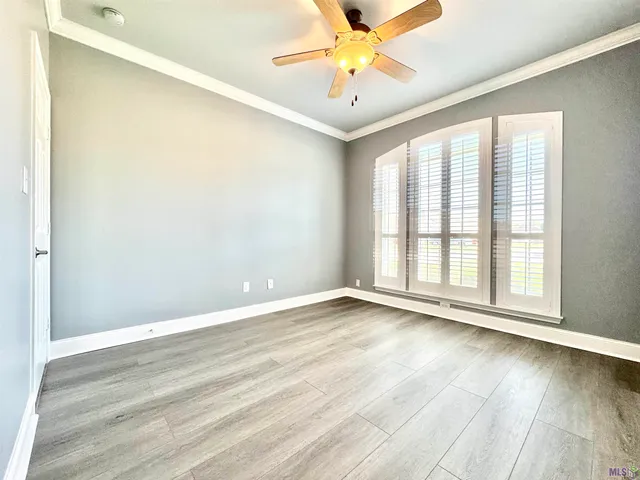 $2,800 | 11083 South Bayou View Drive, Gonzales, LA 70737