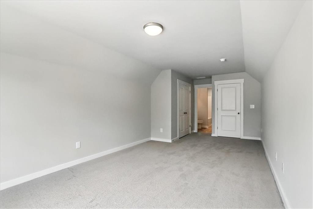 4022 Links Boulevard Jefferson, GA 30549 - Photo 40 of 54 a view of an empty room