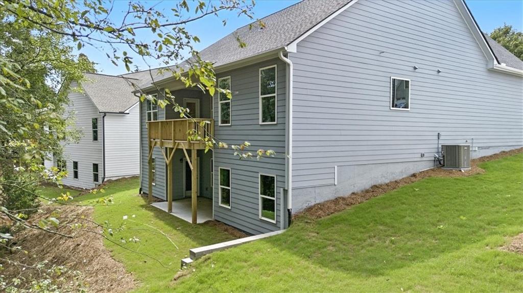 4022 Links Boulevard Jefferson, GA 30549 - Photo 51 of 54 a view of a porch with a yard
