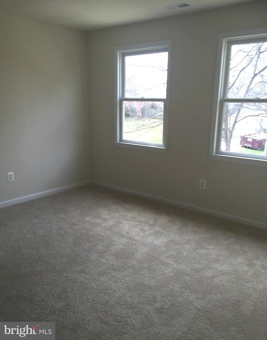 13219 Miles Road Baltimore, MD 21220 - Photo 6 of 11 Interior (General)