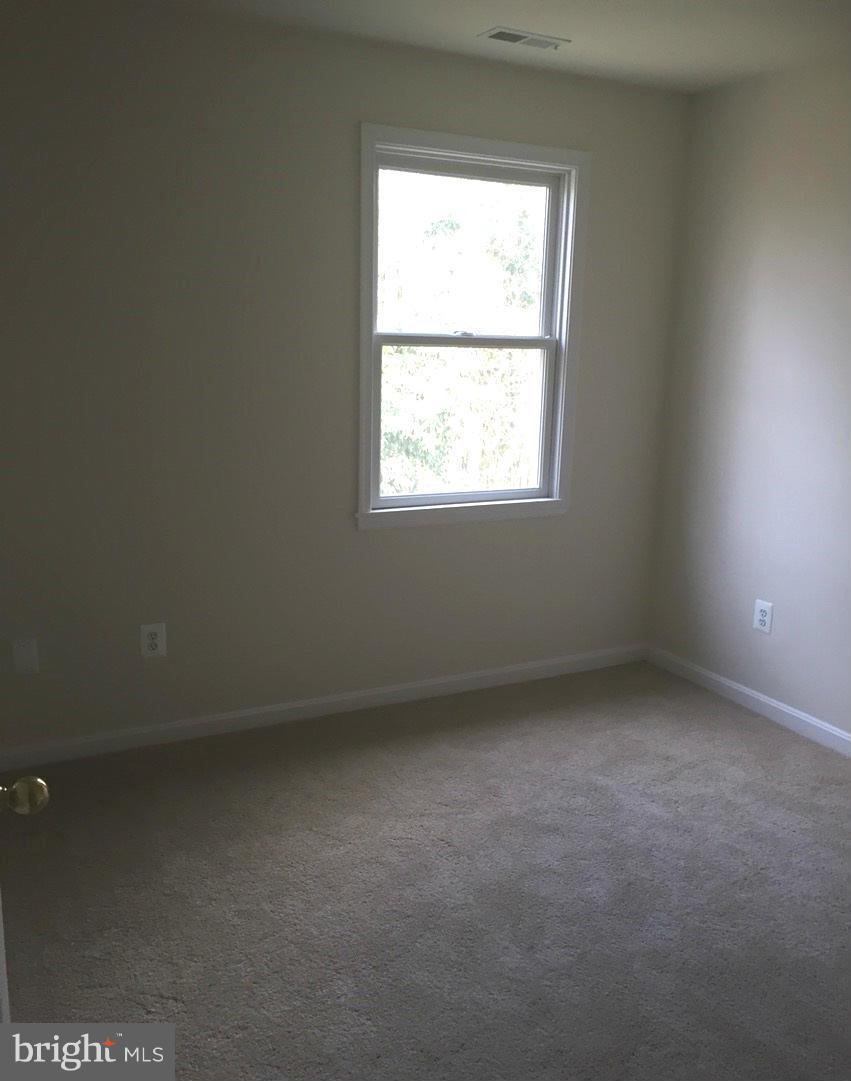 13219 Miles Road Baltimore, MD 21220 - Photo 8 of 11 Interior (General)