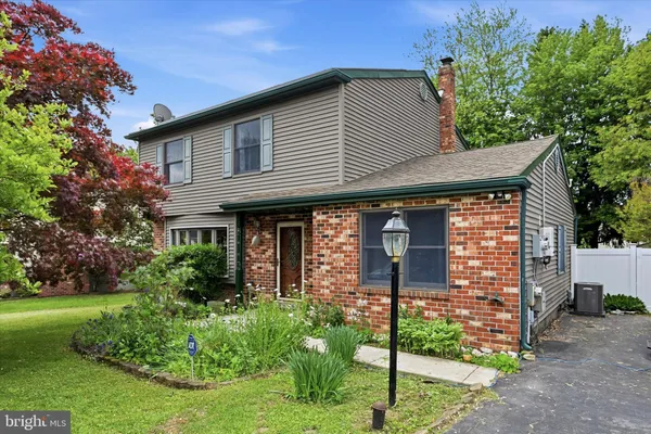 $379,900 | 319 Willowbrook Road, Upper Chichester, PA 19061