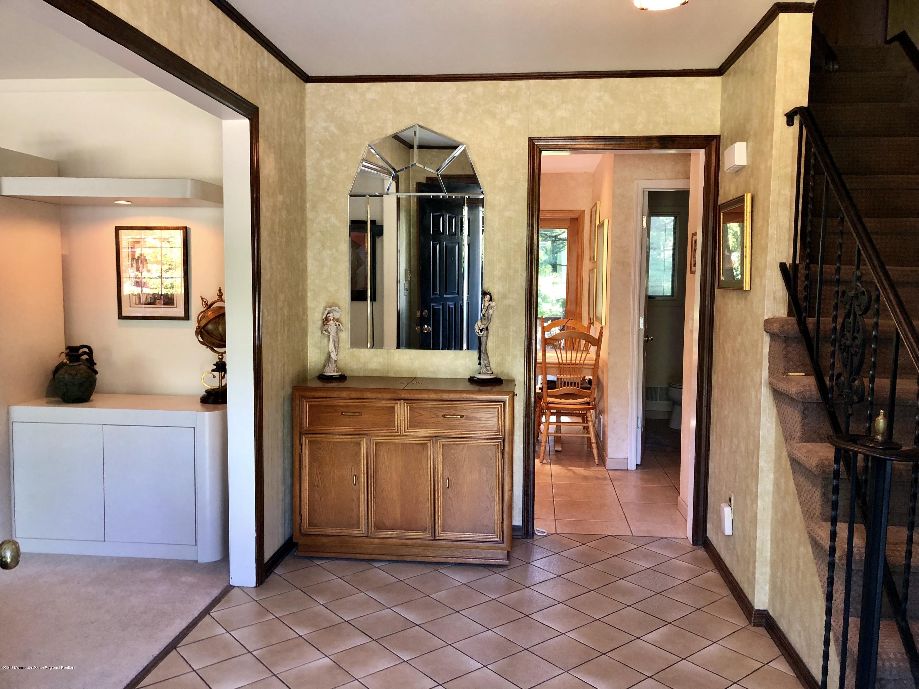 3 Regina Road Morganville, NJ 07751 - Photo 5 of 22 ENTRY