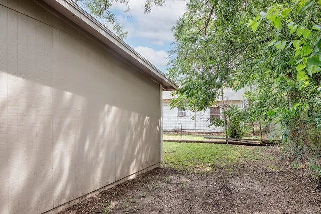 $125,000 | 1104 South Walnut Street, Brady, TX 76825