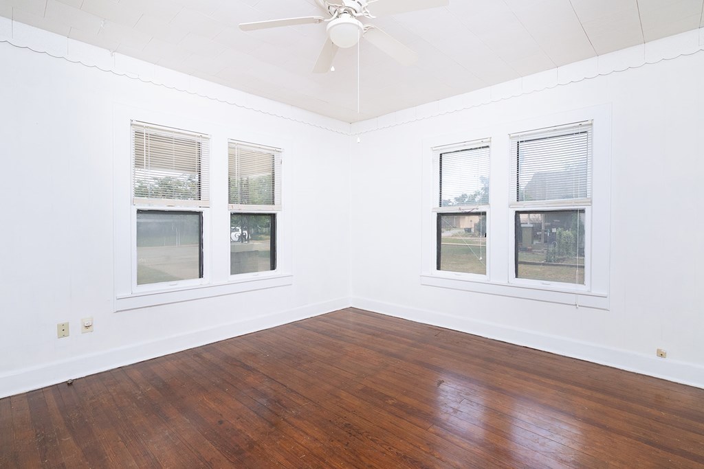 1104 South Walnut Street Brady, TX 76825 - Photo 14 of 41
