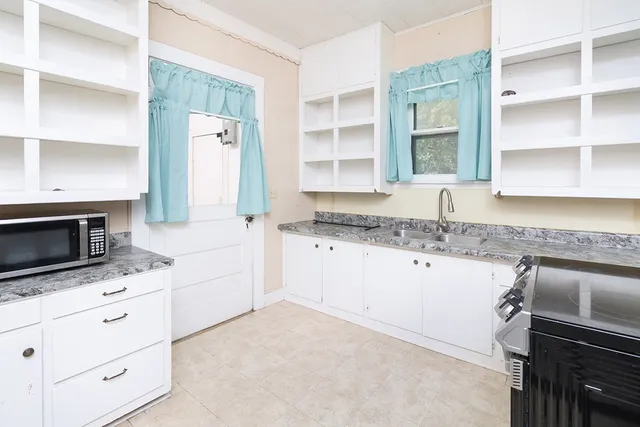 $125,000 | 1104 South Walnut Street, Brady, TX 76825