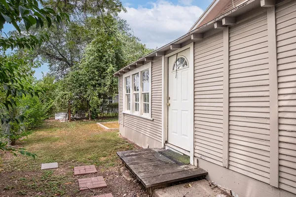 $125,000 | 1104 South Walnut Street, Brady, TX 76825