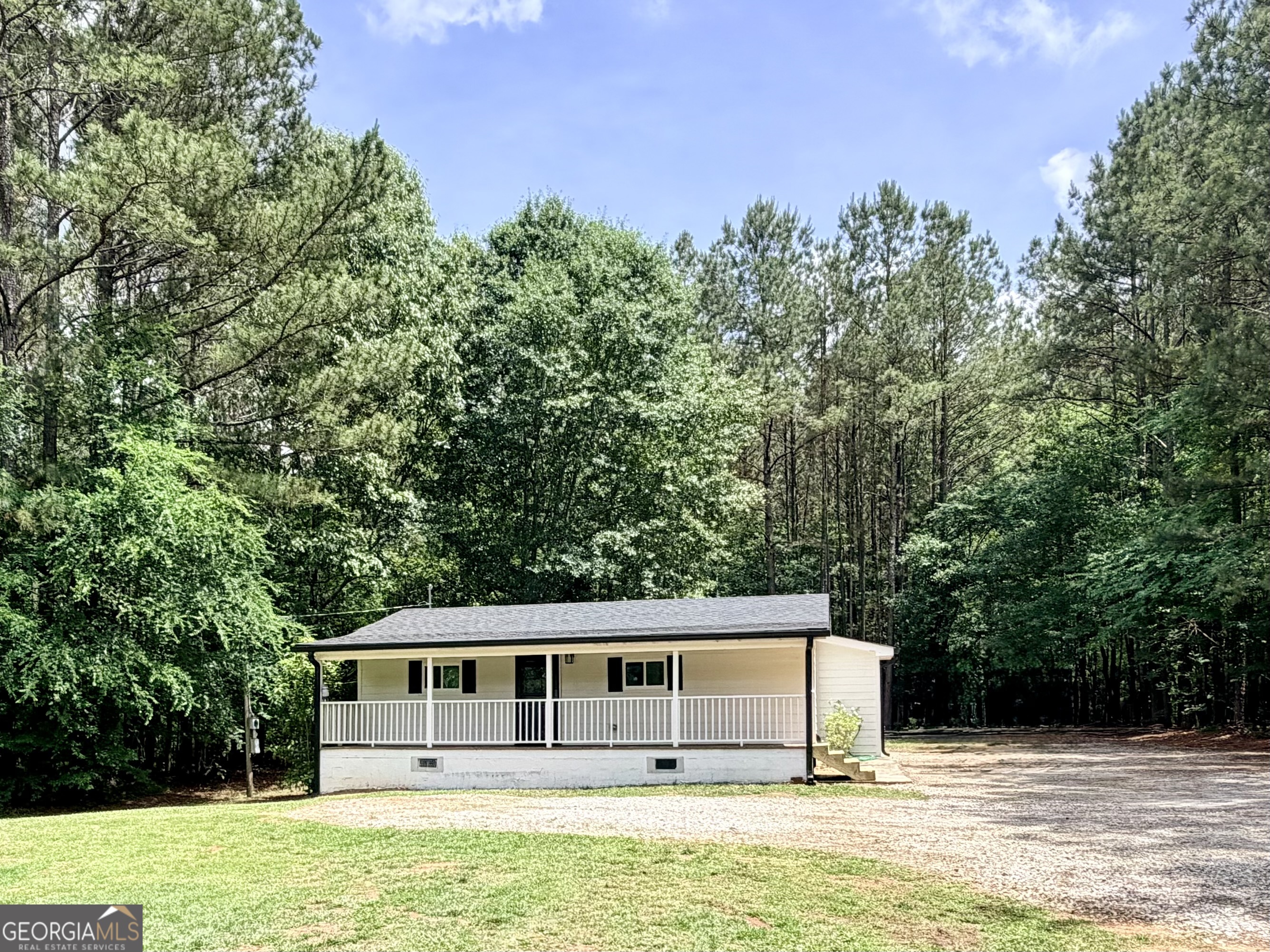 1381 Oconee Road Buckhead, GA 30625 - Photo 3 of 20