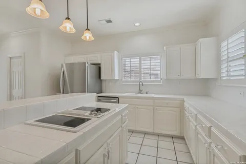 $379,000 | 158 Oakwell Farms Parkway, San Antonio, TX 78218