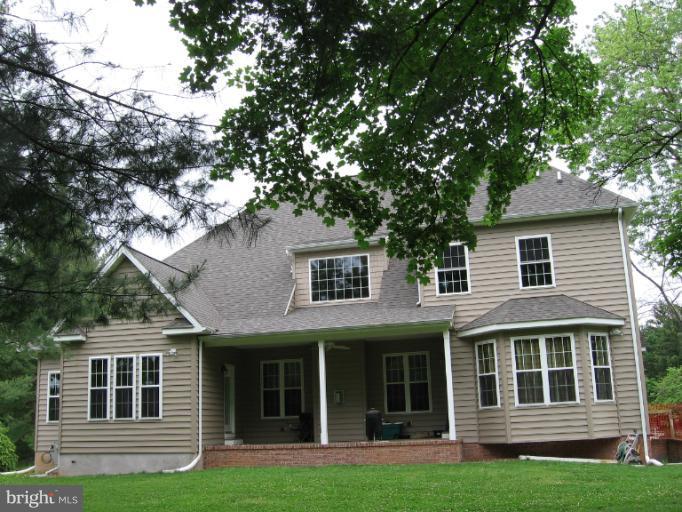 11101 Pool Road Cockeysville, MD 21030 - Photo 15 of 30 Exterior (Rear)