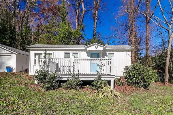 $2,325 | 60 Hardeman Road, Unit B, Sandy Springs, GA 30342