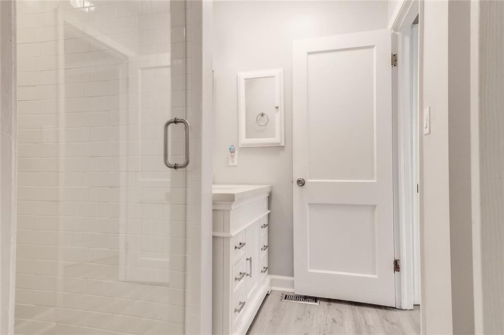 60 Hardeman Road, Unit B Sandy Springs, GA 30342 - Photo 28 of 34