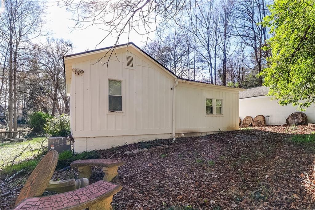 60 Hardeman Road, Unit B Sandy Springs, GA 30342 - Photo 32 of 34