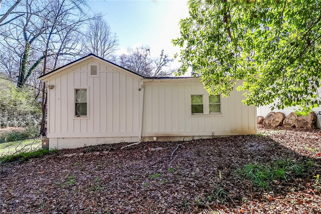 60 Hardeman Road, Unit B Sandy Springs, GA 30342 - Photo 33 of 34