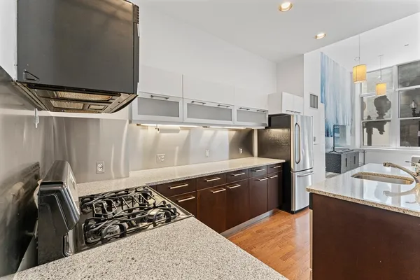 $4,000 | 88 Kingston Street, Unit 1F, Boston, MA 02111