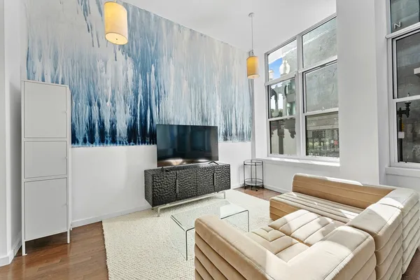 $4,000 | 88 Kingston Street, Unit 1F, Boston, MA 02111