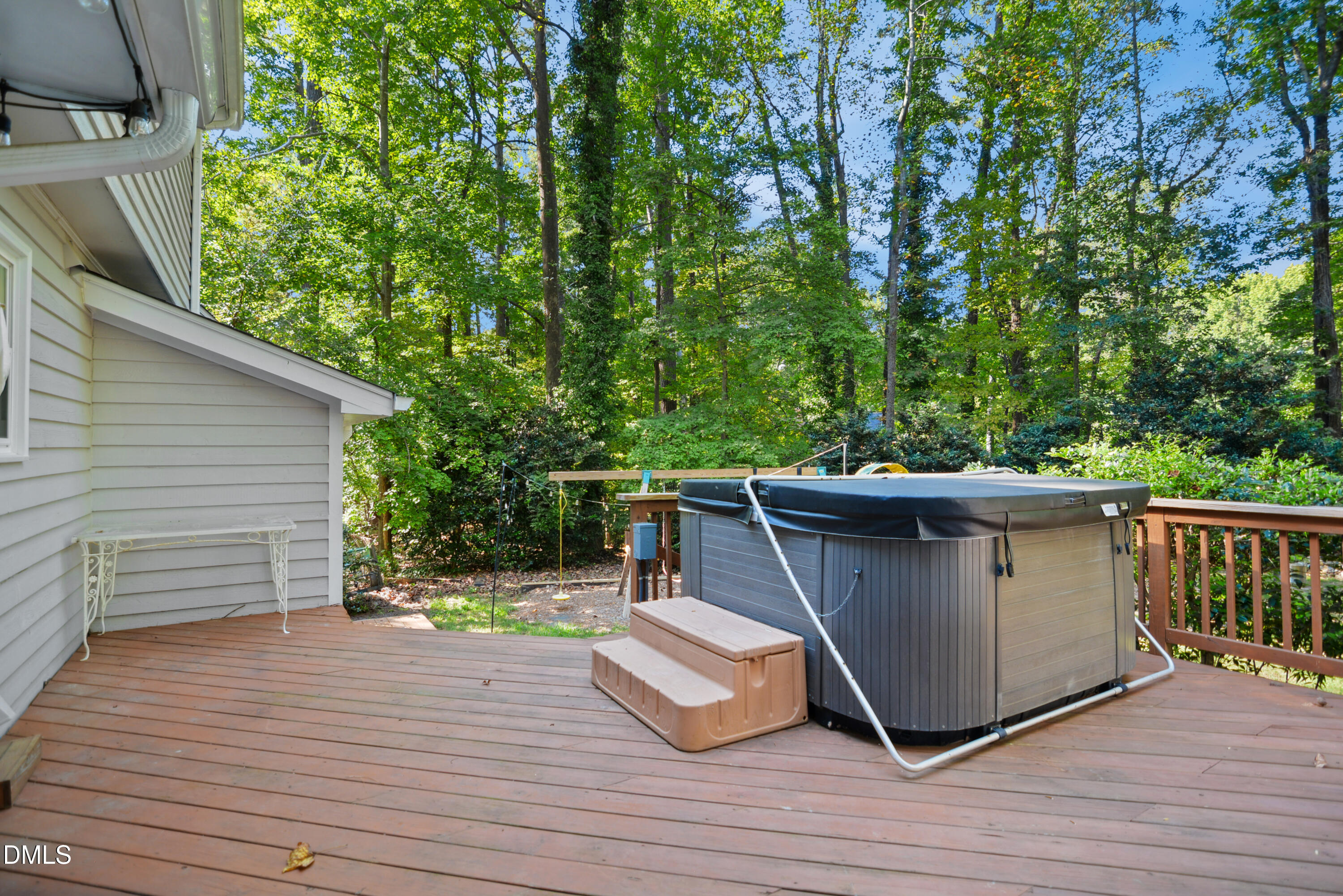 2704 Smokey Ridge Road Raleigh, NC 27613 - Photo 25 of 27 a view of sitting area on roof deck