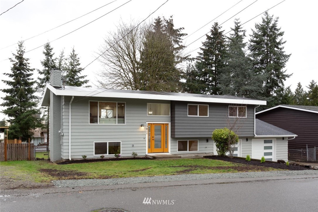 17811 98th Avenue South Renton, WA 98055 - Photo 3 of 23
