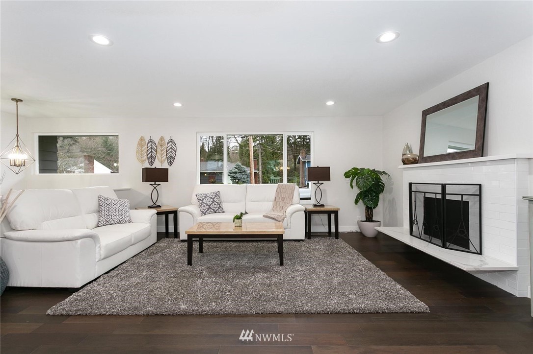 17811 98th Avenue South Renton, WA 98055 - Photo 4 of 23