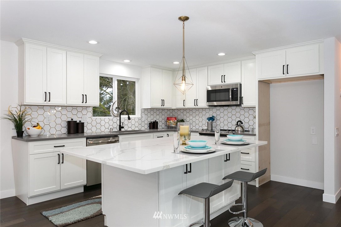 17811 98th Avenue South Renton, WA 98055 - Photo 9 of 23