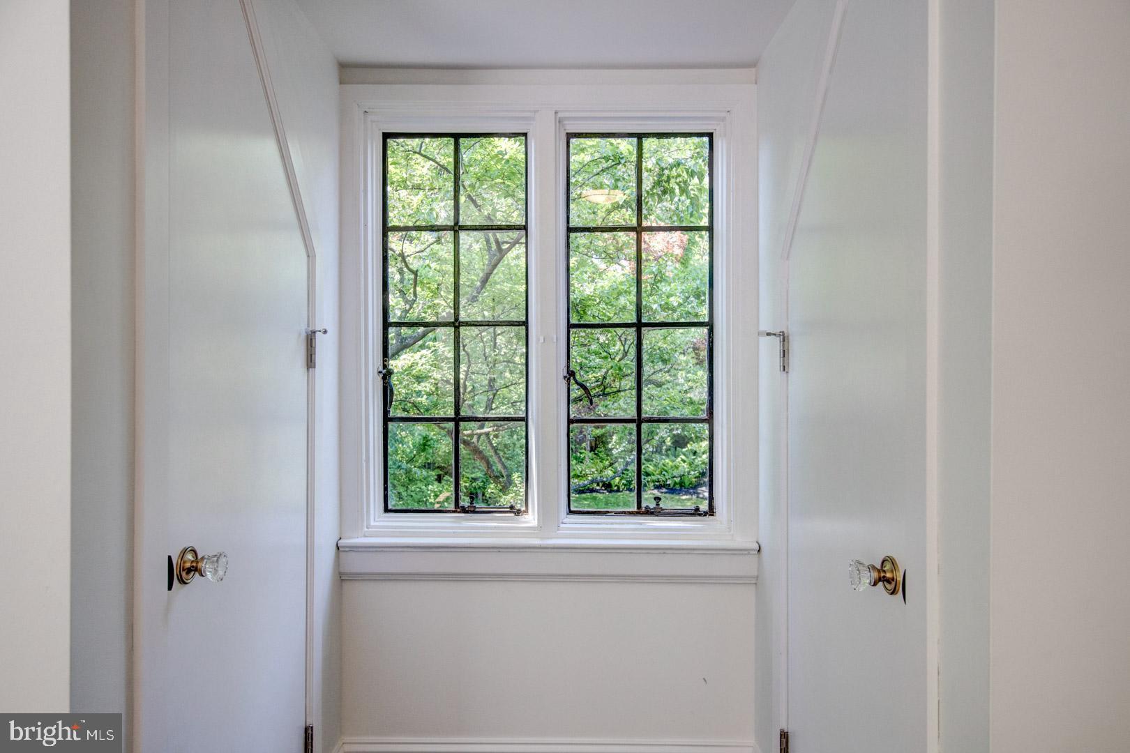 310 Windsor Avenue Wayne, PA 19087 - Photo 20 of 31 Bedroom #2 Alcove