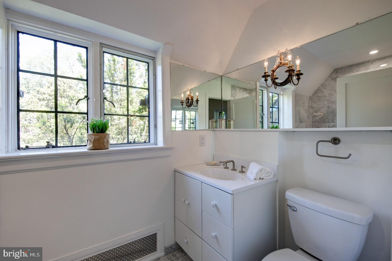 310 Windsor Avenue Wayne, PA 19087 - Photo 24 of 31 Full Bath #3