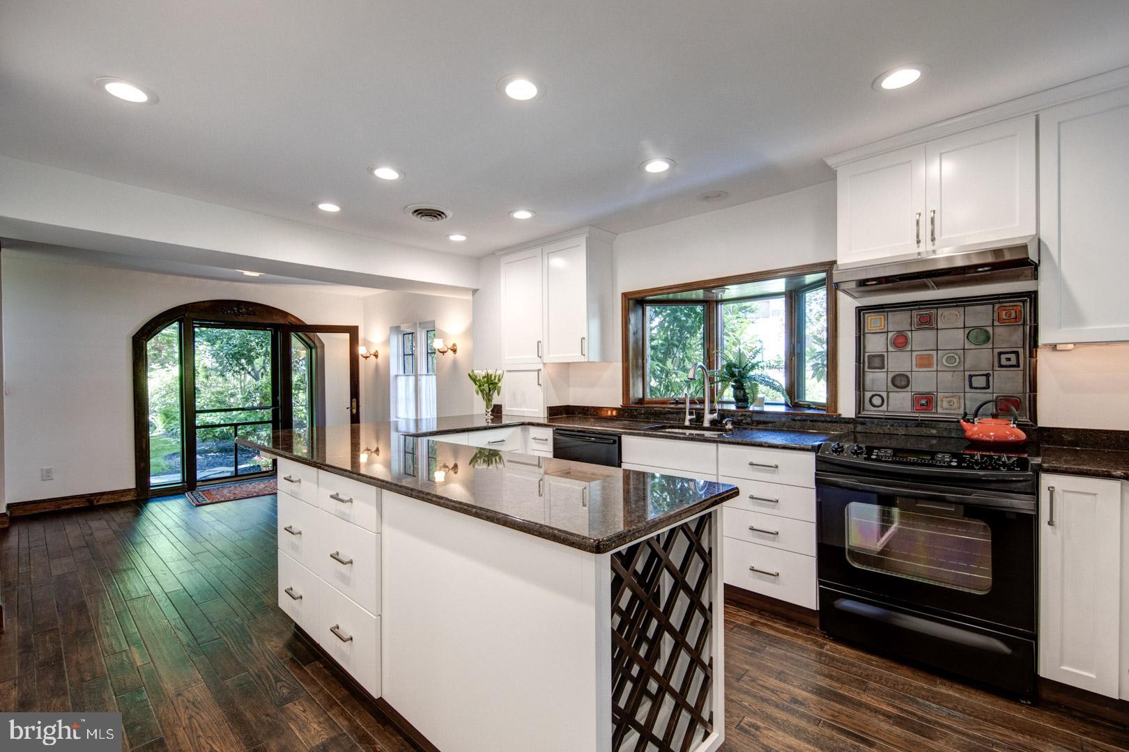 310 Windsor Avenue Wayne, PA 19087 - Photo 10 of 31 Eat-In Kitchen