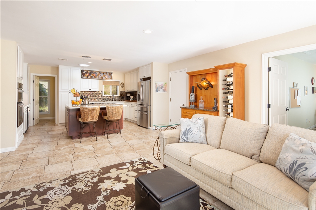 2051 Alga Road Carlsbad, CA 92009 - Photo 11 of 23