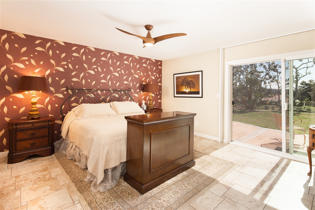 2051 Alga Road Carlsbad, CA 92009 - Photo 13 of 23
