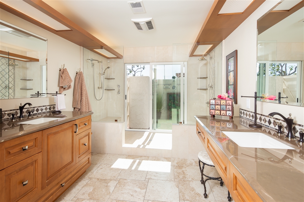 2051 Alga Road Carlsbad, CA 92009 - Photo 14 of 23