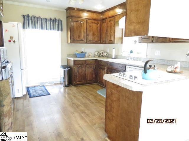 6 Panorama Circle Greer, SC 29651 - Photo 14 of 32 Gallery Image 14