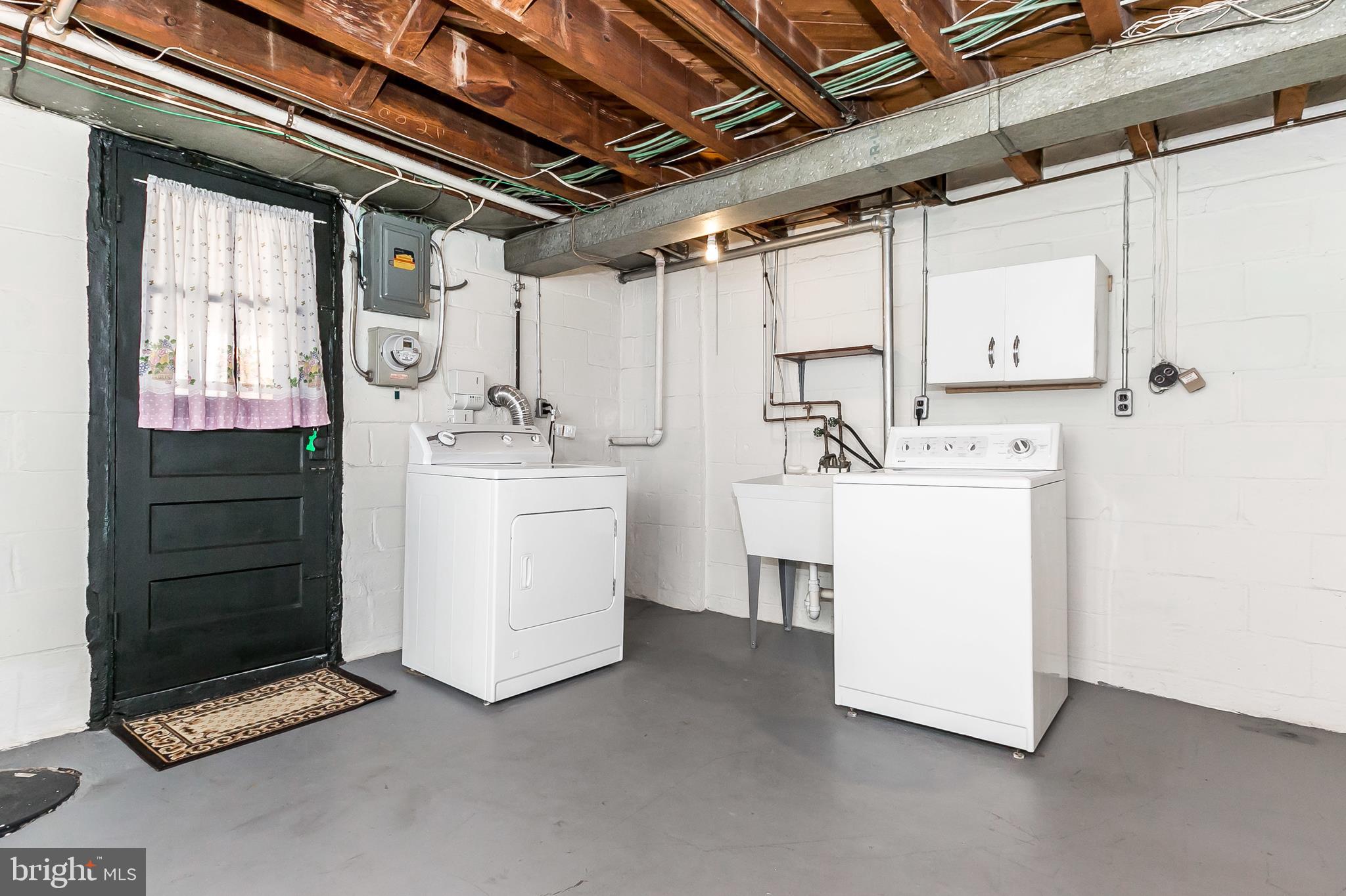 6841 Belclare Road Baltimore, MD 21222 - Photo 29 of 30 Washer & Dryer Convey