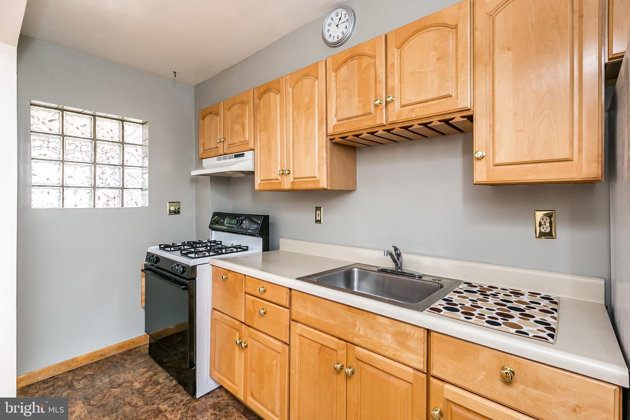 6841 Belclare Road Baltimore, MD 21222 - Photo 9 of 30 Kitchen