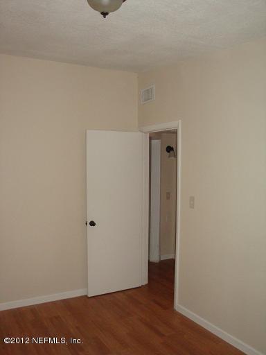 10357 Westmar Road Jacksonville, FL 32218 - Photo 4 of 9 a view of an empty room