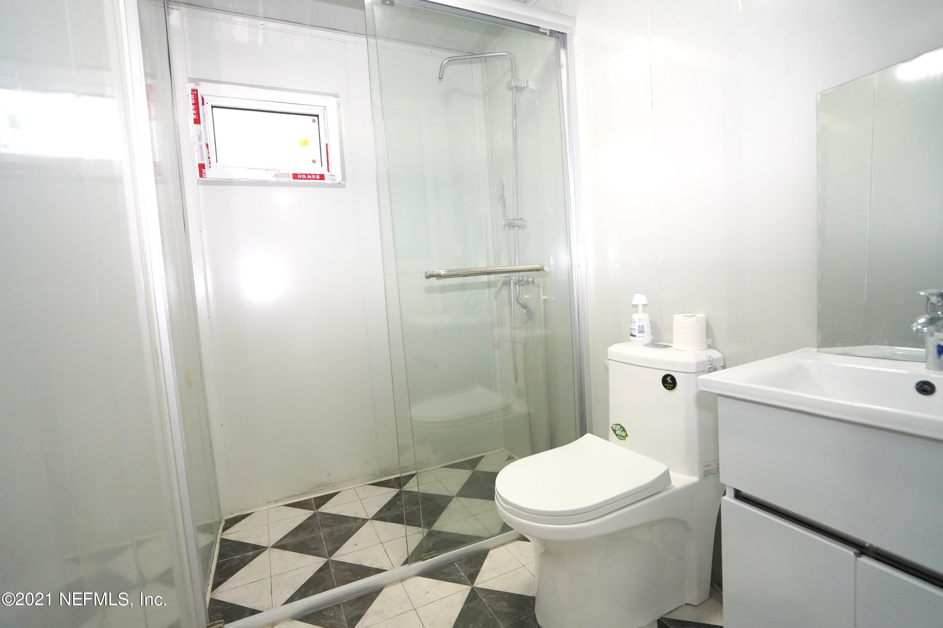 5830 Firestone Road Jacksonville, FL 32244 - Photo 29 of 32 BATHROOM
