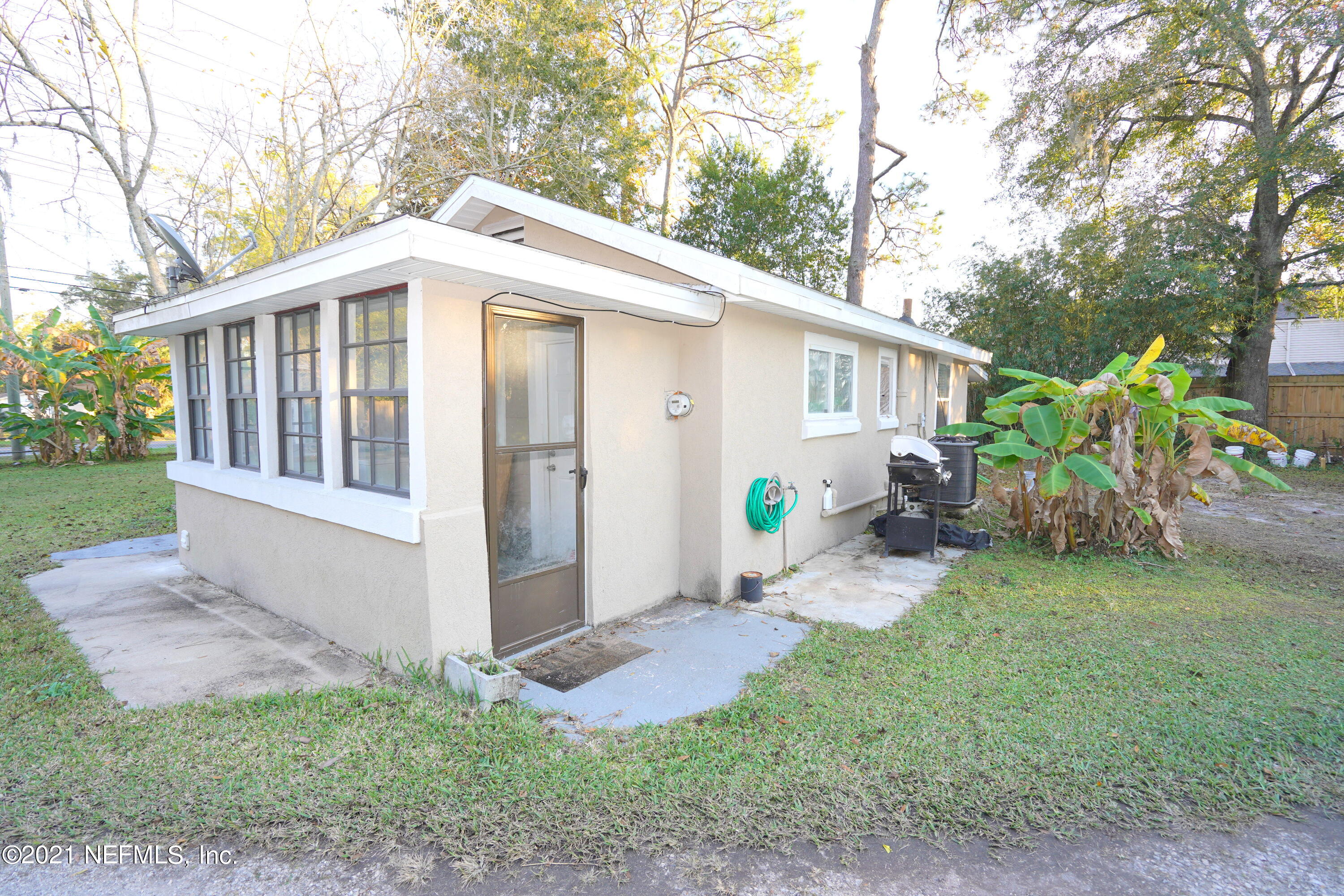 5830 Firestone Road Jacksonville, FL 32244 - Photo 3 of 32 BACK OF THE HOME