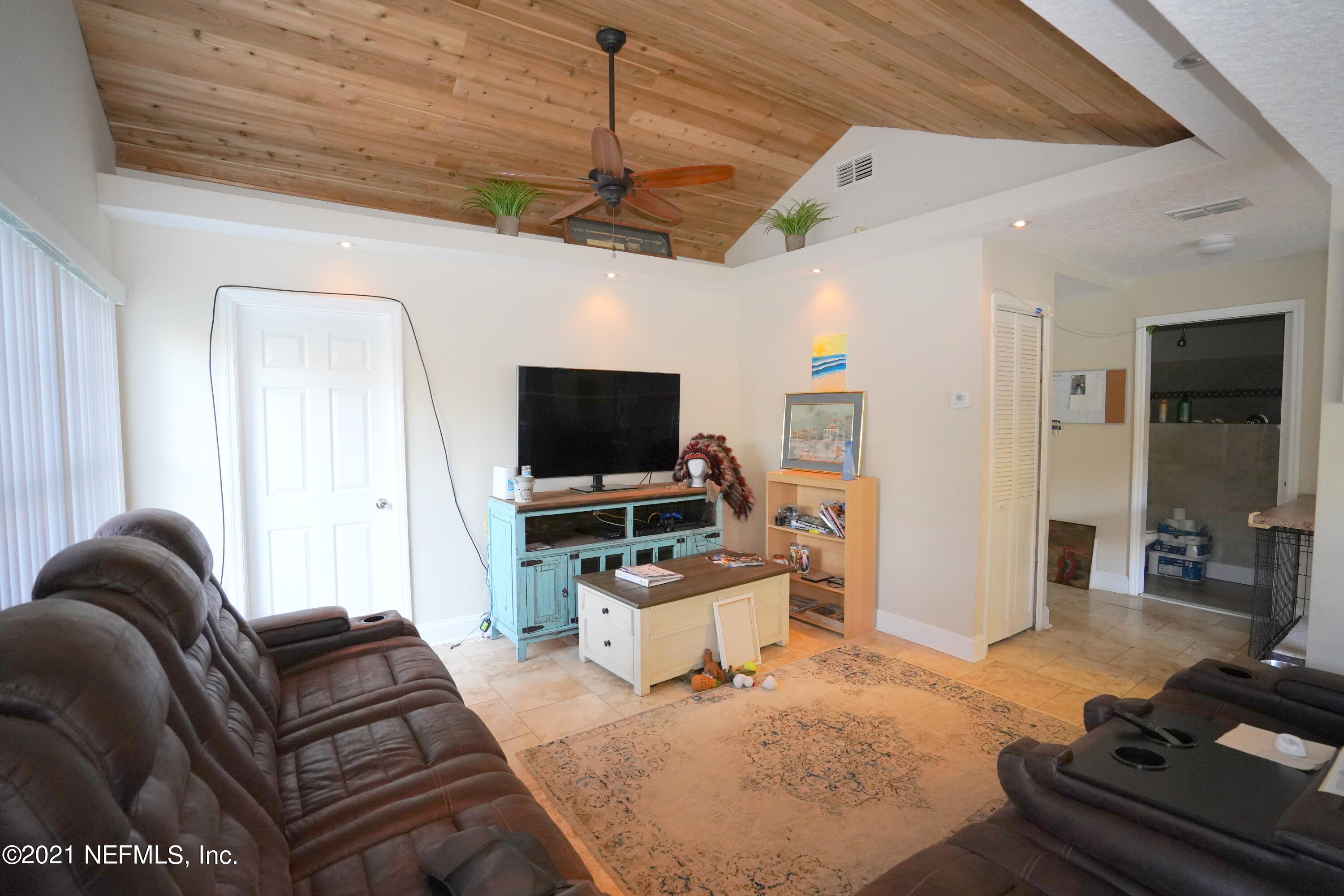 5830 Firestone Road Jacksonville, FL 32244 - Photo 9 of 32 LIVING
