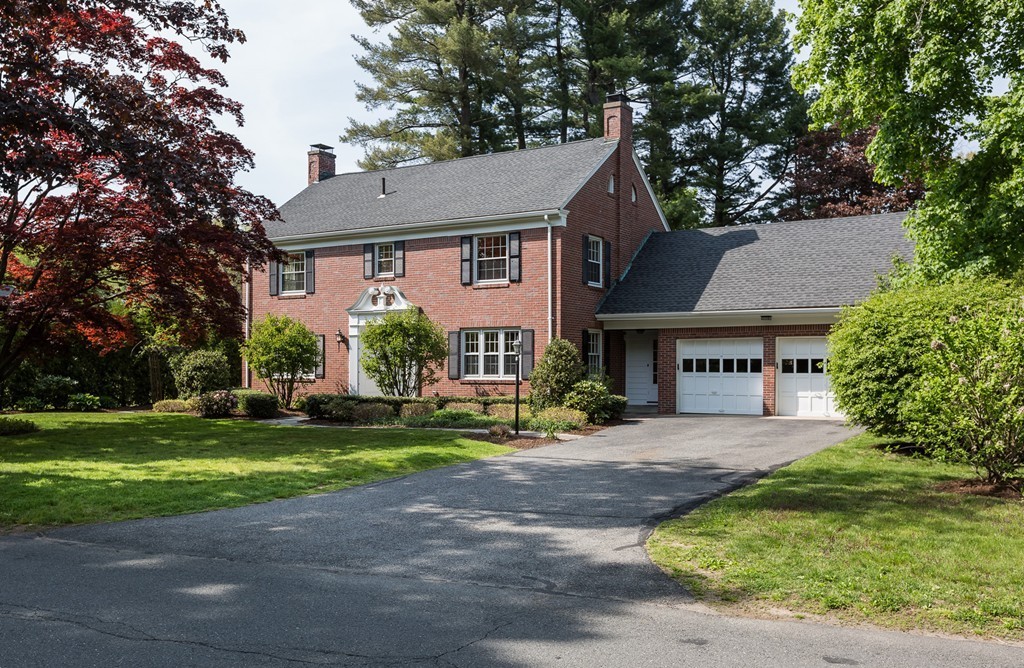 34 Greenwich Road Longmeadow, MA 01106 - Photo 1 of 30 Gallery Image 1