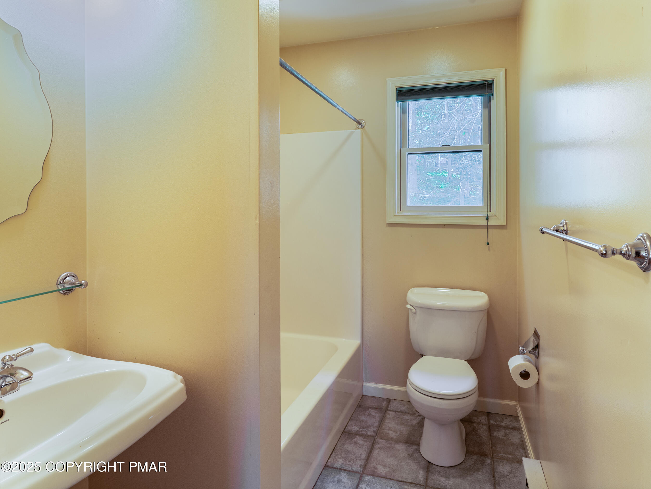 5110 Oak Lane Canadensis, PA 18325 - Photo 22 of 58 a bathroom with a toilet and a sink