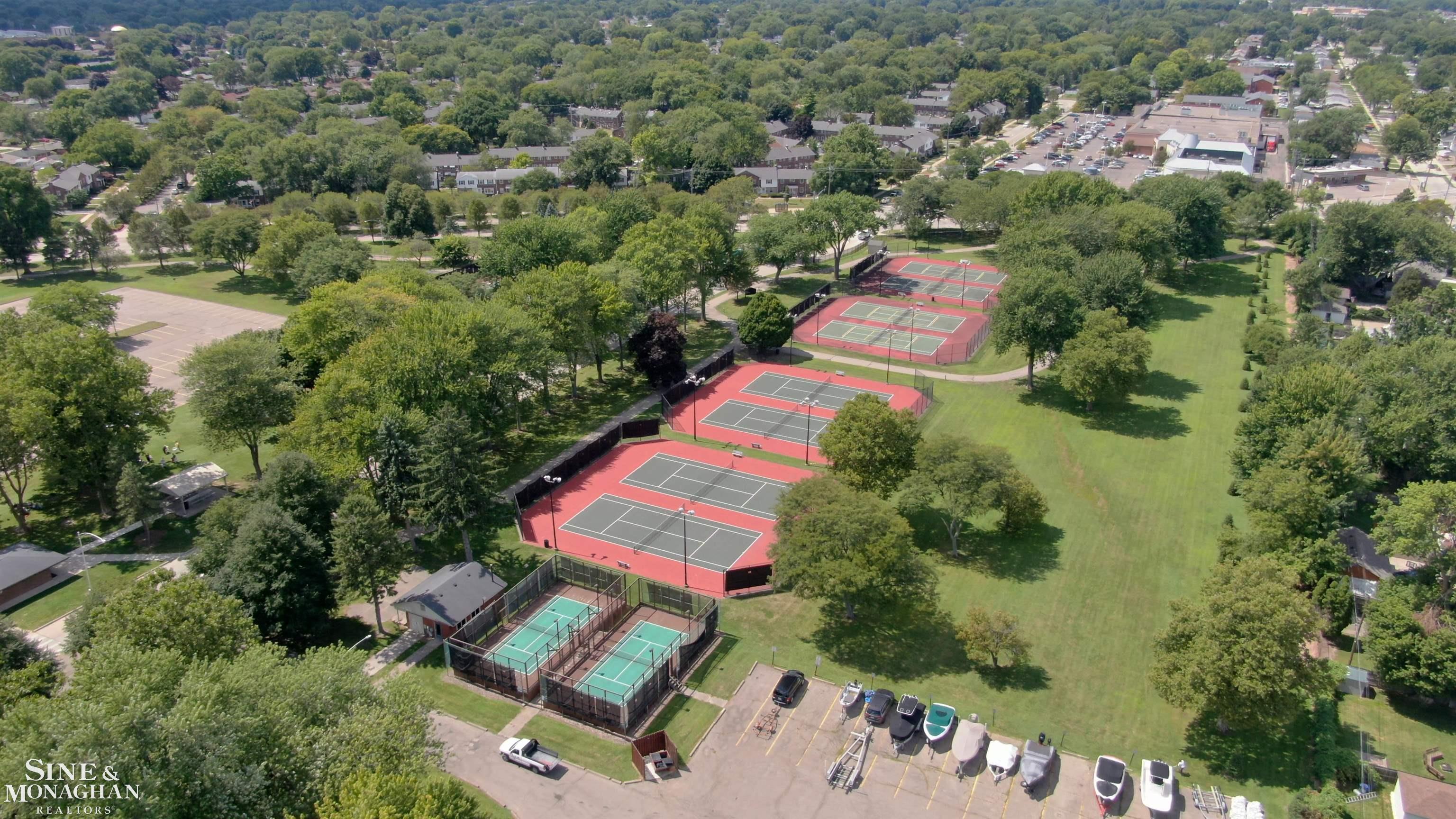 1135 Fairholme Road Grosse Pointe, MI 48236 - Photo 74 of 74 50224052-78ed9cfc-d0c1-41b1-8437-44caa5e104d1.JPG