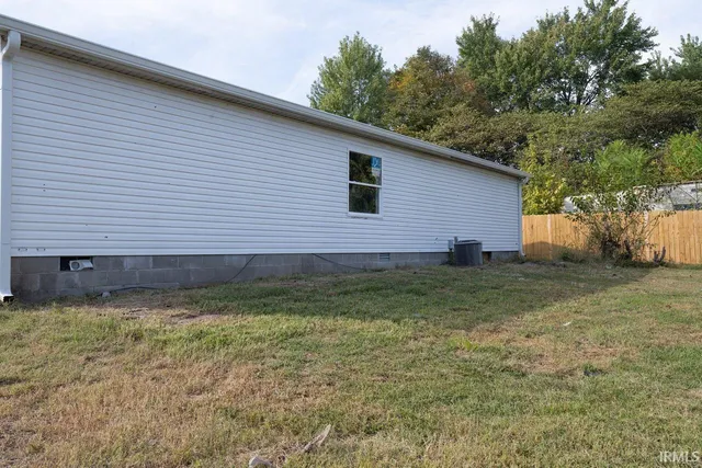 $129,900 | 221 North Chase Street, Sullivan, IN 47882