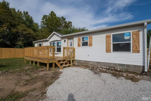 $129,900 | 221 North Chase Street, Sullivan, IN 47882