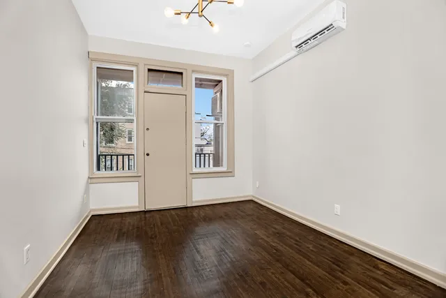 $1,895 | 2634 West Cortez Street, Unit 2R, Chicago, IL 60622